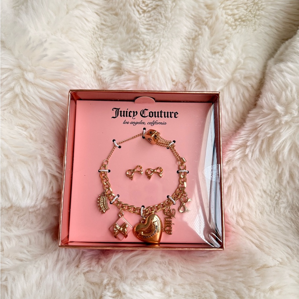 Juicy Couture Gold Charm Bracelet with Heart and Bow